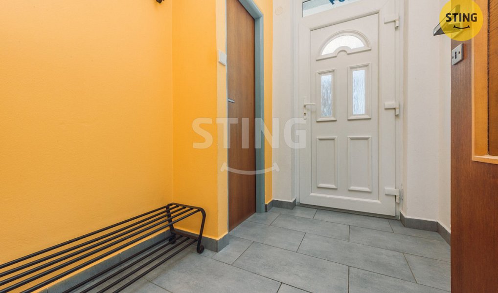 Prodej domu 171 m² s pozemkem 336 m², Srch – náhled fotky 22