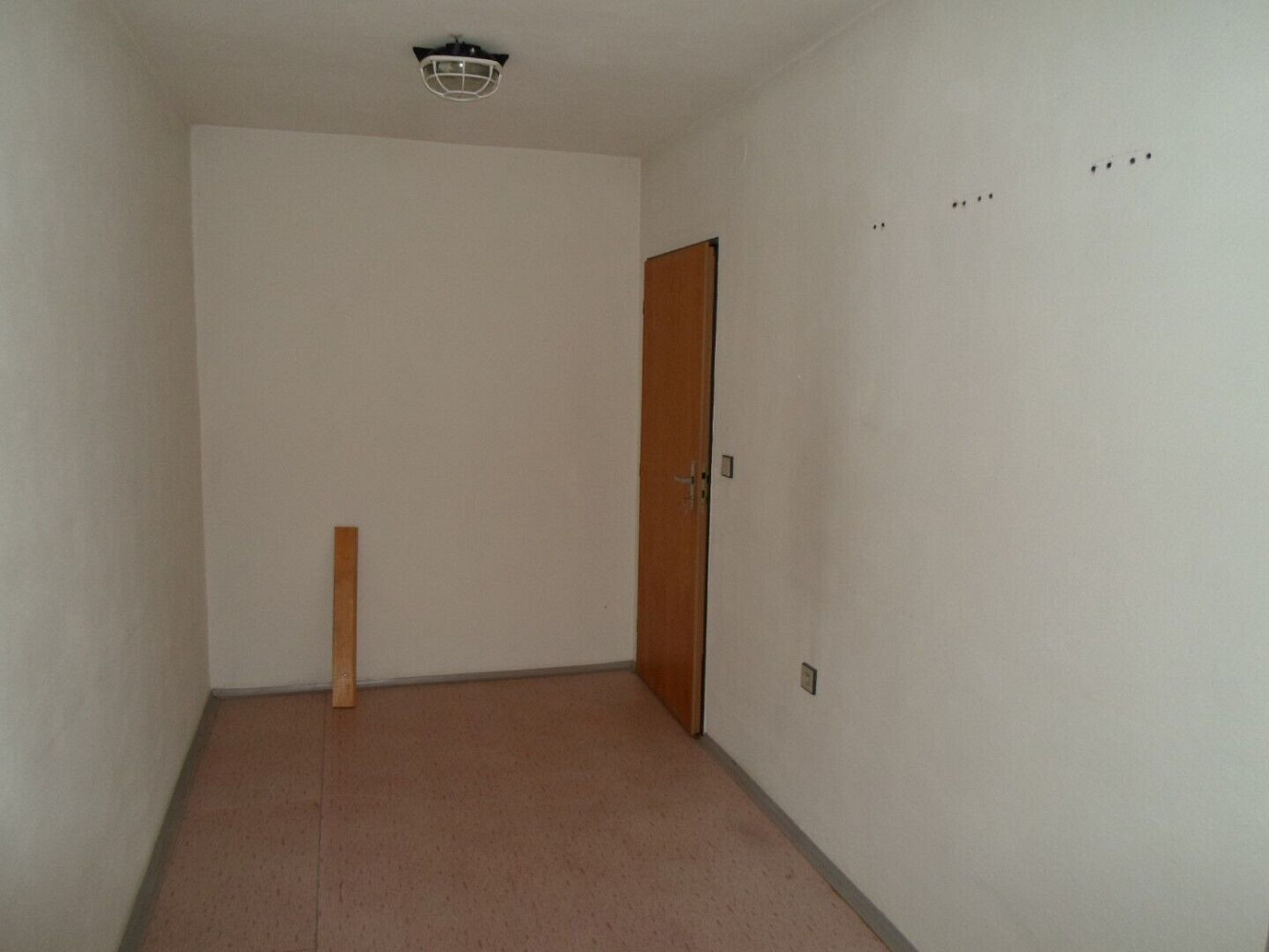 Pronájem kanceláře 66 m² – fotografie 3