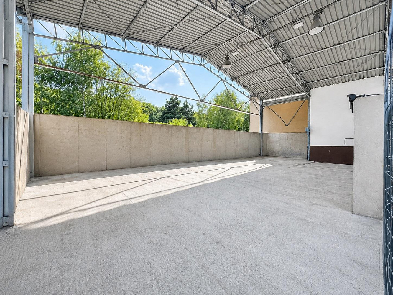 Pronájem skladovacích prostor 166 m² – fotografie 3