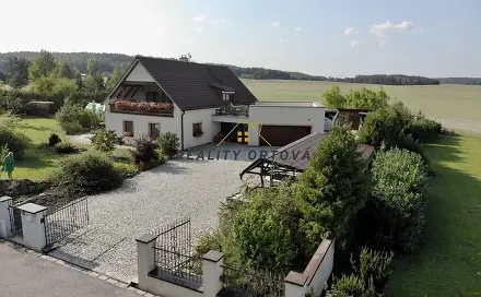 Prodej domu 435 m² s pozemkem 3 000 m², Domousnice - Skyšice, okres Mladá Boleslav