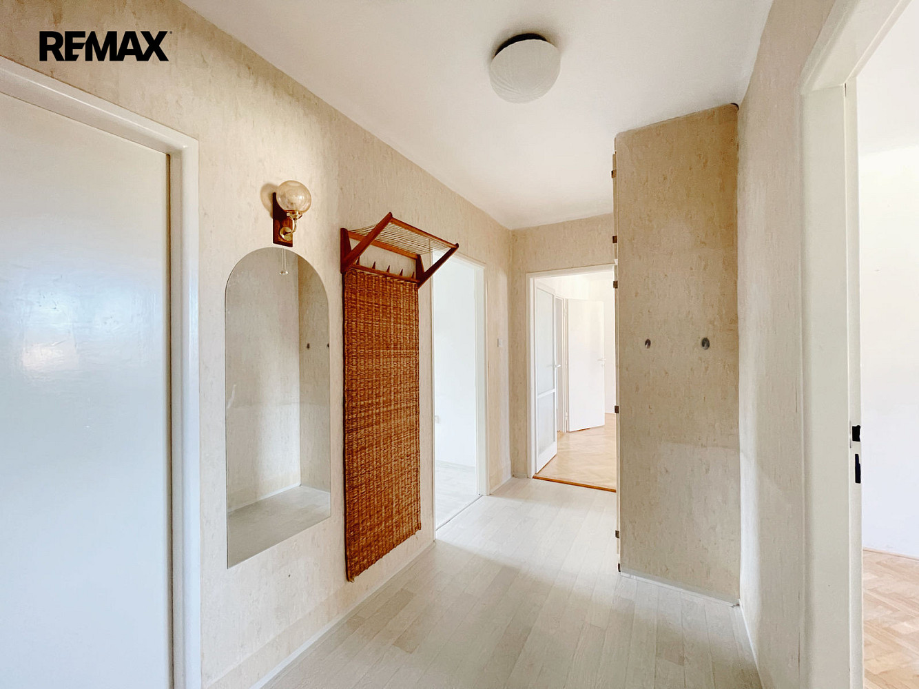 Pronájem bytu 3+1 72 m² – fotografie 2