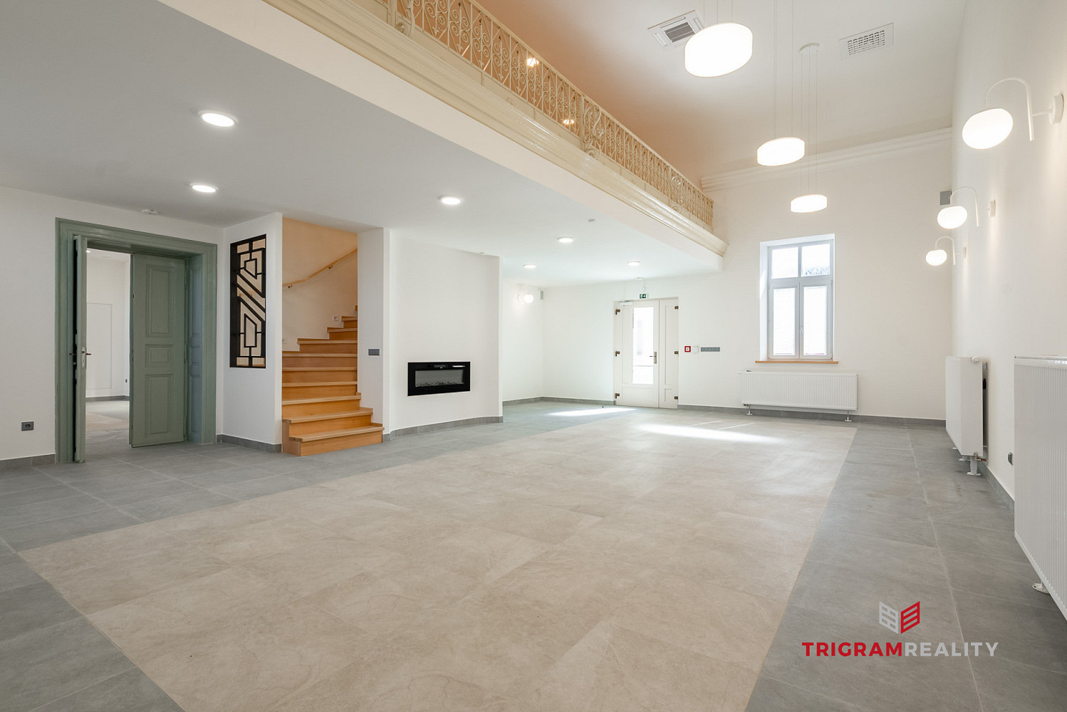 Pronájem restaurace 244 m²