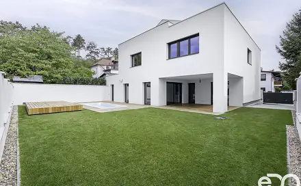 Prodej domu 375 m² s pozemkem 485 m², Vošahlíkova, Praha 4 - Modřany