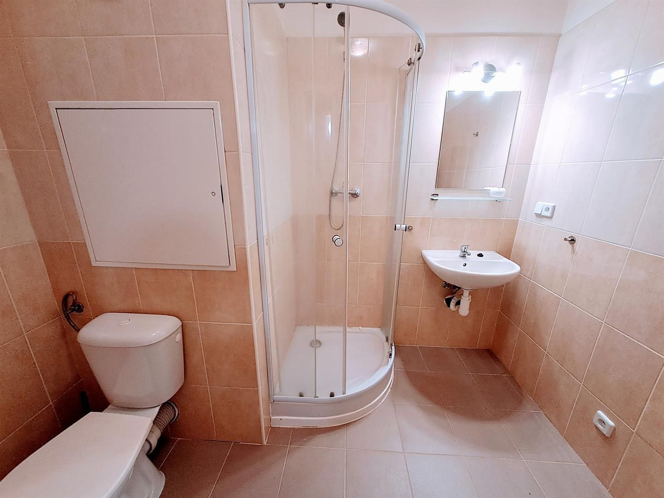 Pronájem bytu 1+1 42 m² – fotografie 3