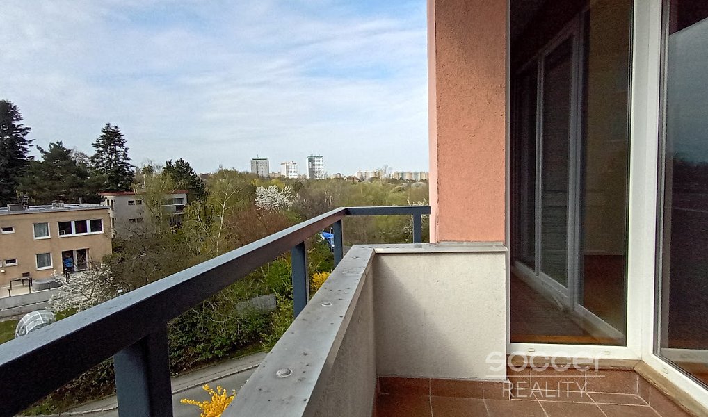 Pronájem bytu 1+1 36 m², Praha – náhled fotky 2
