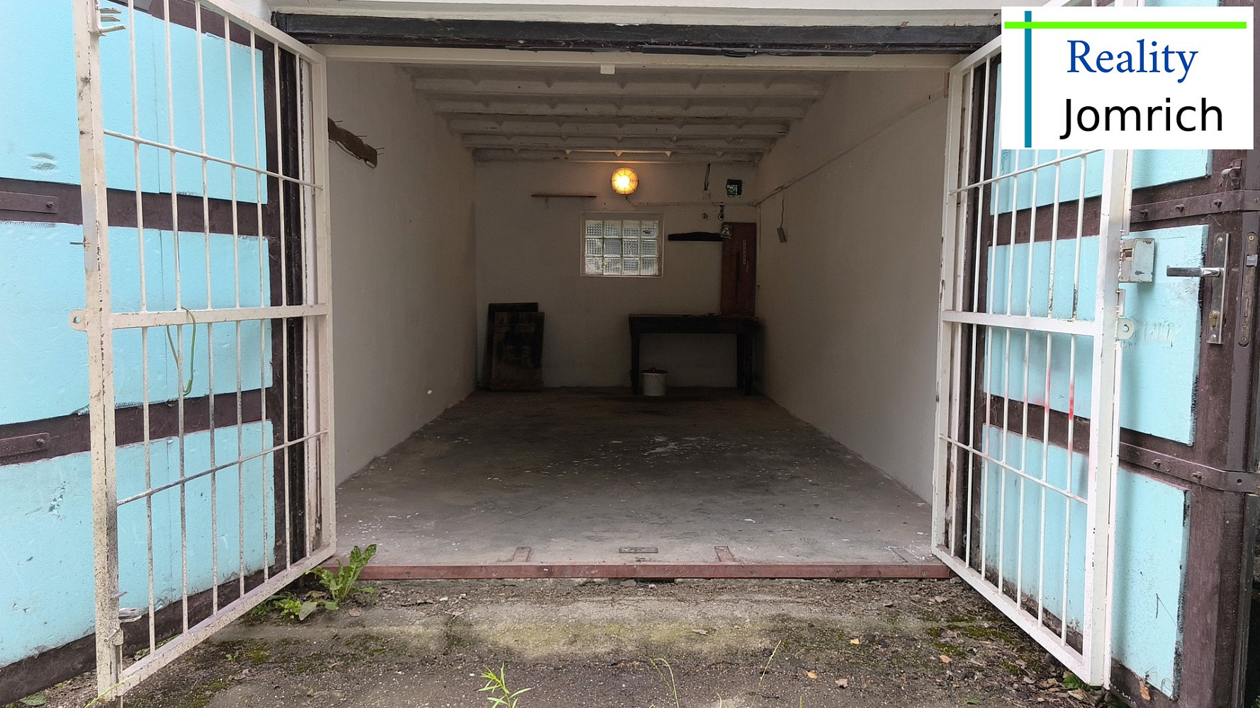 Prodej zděné garáže s elektřinou a masivní mříží v liberci, ulice kunratická. — photo 4