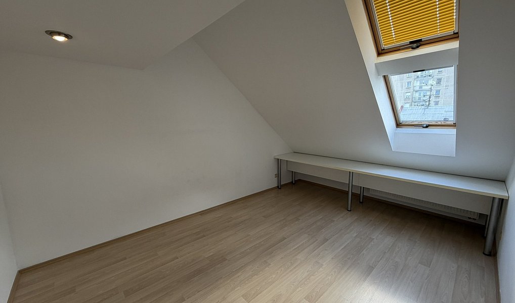 Prodej bytu 4+kk 95 m², Pardubice – náhled fotky 23