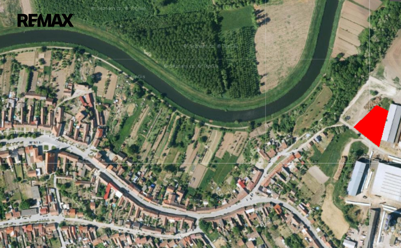 Prodej výrobních prostor 1 500 m² – fotografie 2