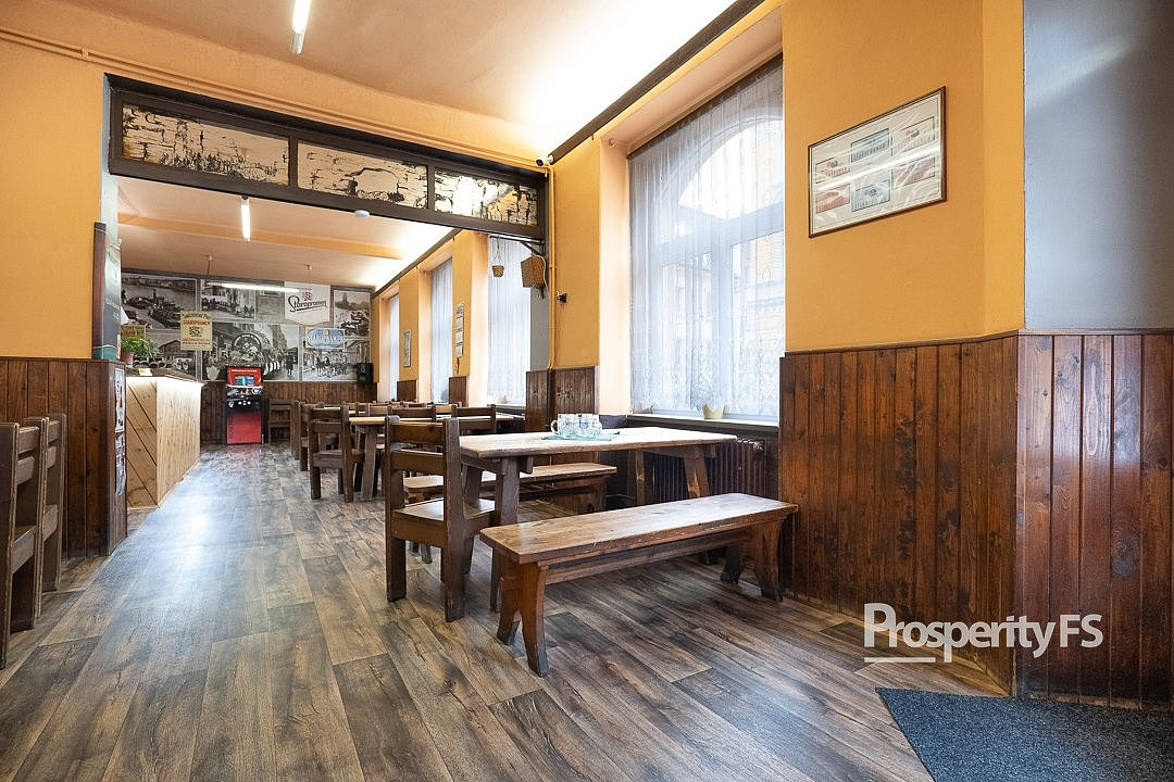 Prodej obchodních prostor 143 m² — photo 4