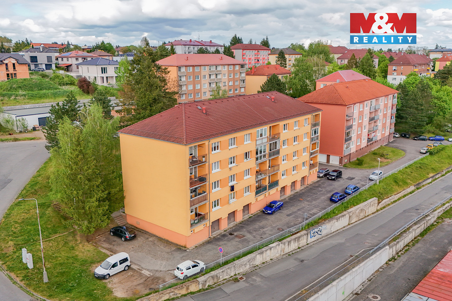Prodej bytu 2+1 61 m² — photo 2