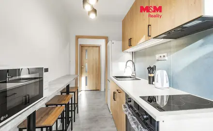 Pronájem bytu 3+1 69 m², Kosmonautů, Pardubice - Polabiny