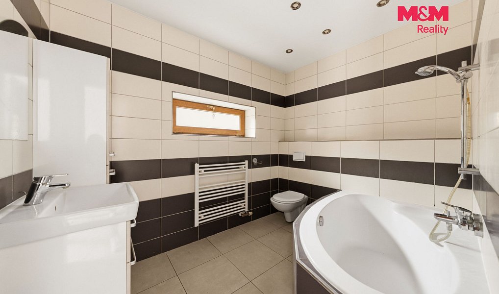 Prodej domu 121 m² s pozemkem 1 271 m², Blansko – náhled fotky 9