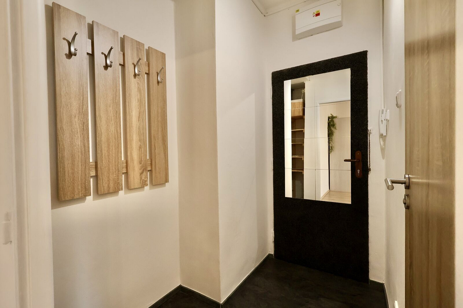 Pronájem bytu 1+kk 25 m² – fotografie 3