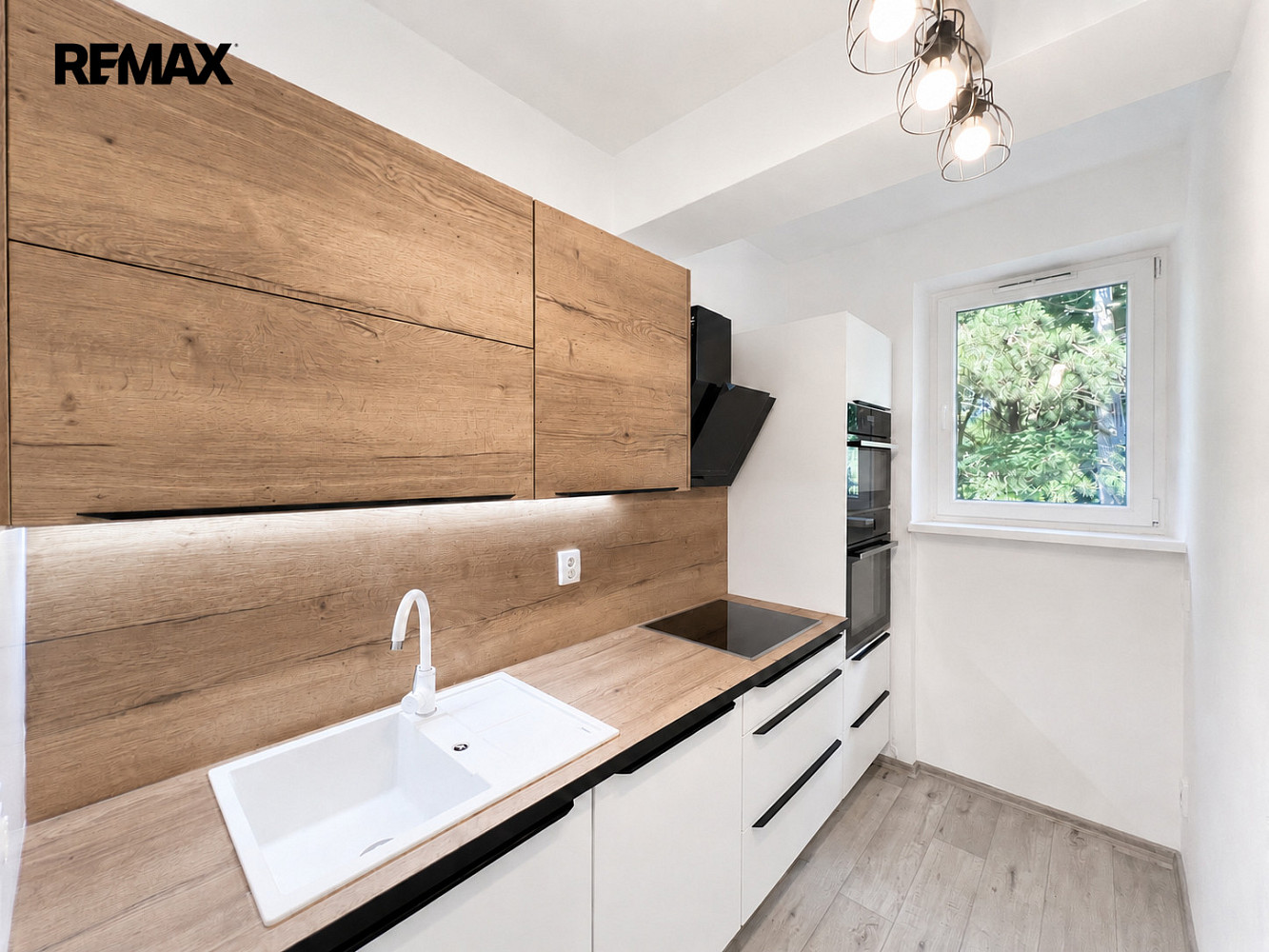 Pronájem bytu 4+kk 79 m²
