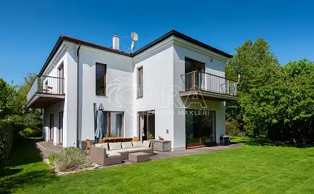 Prodej domu 285 m² s pozemkem 848 m², Zelená, Statenice, okres Praha-západ