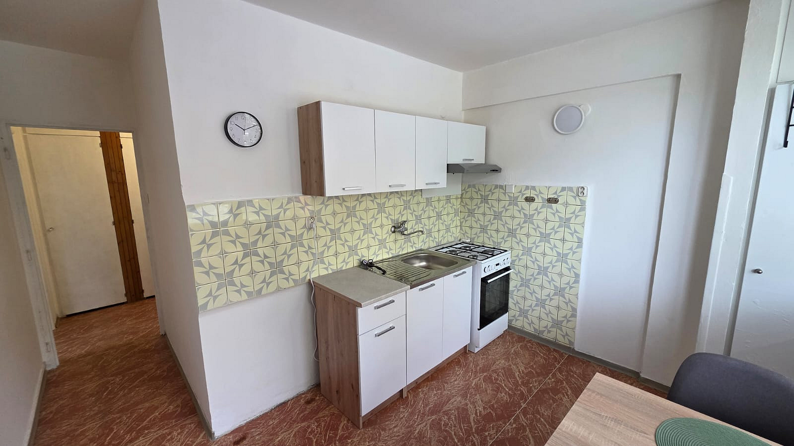 Pronájem bytu 1+1 41 m² – fotografie 2