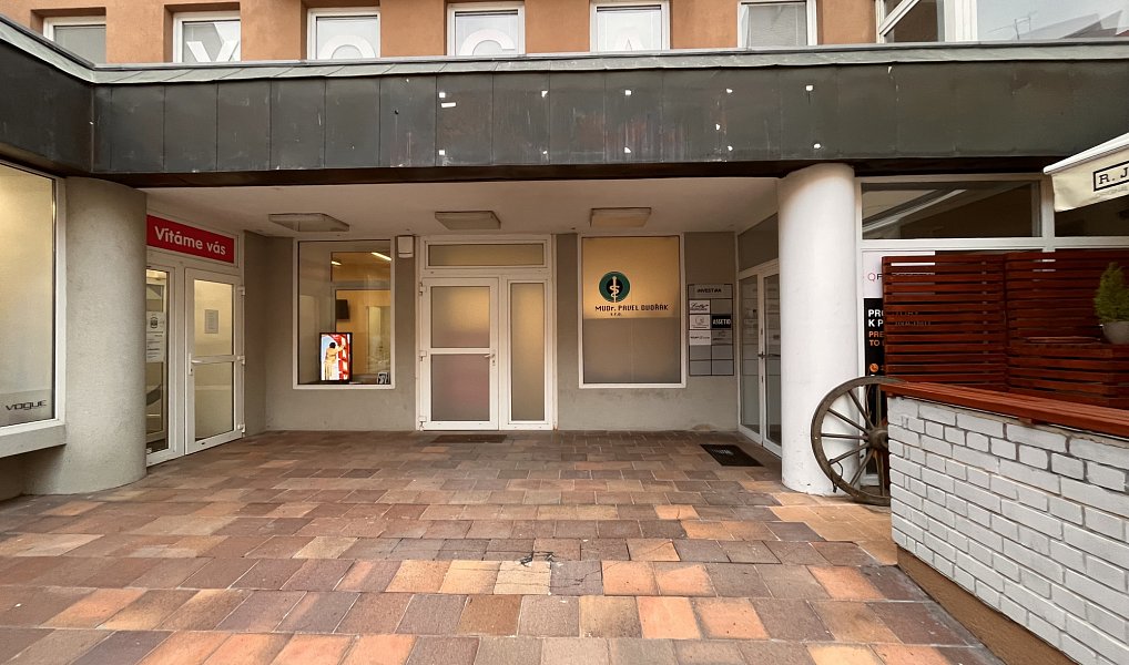 Pronájem kanceláře 32 m², Benešov – náhled fotky 2
