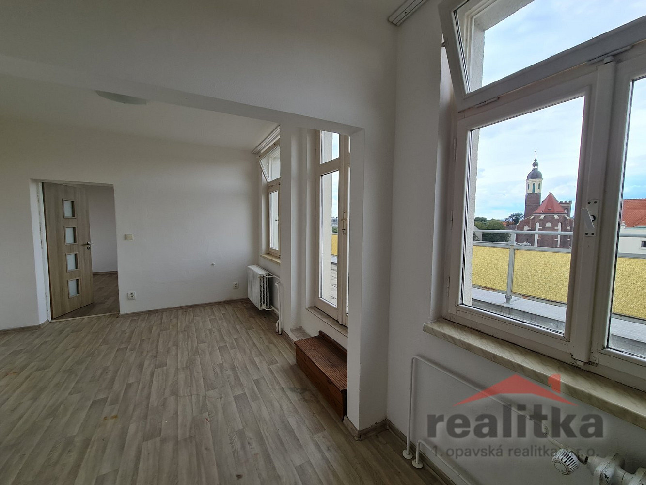 Pronájem bytu 2+kk 58 m² – fotografie 4