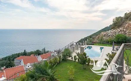 Prodej domu 400 m² s pozemkem 800 m², Perazića Do, Černá Hora