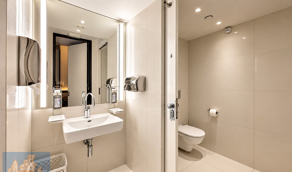 Pronájem obchodních prostor 145 m², Praha – náhled fotky 18