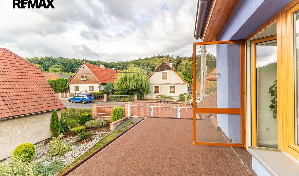 Prodej domu 160 m² s pozemkem 2 647 m², Karlova Ves – náhled fotky 18