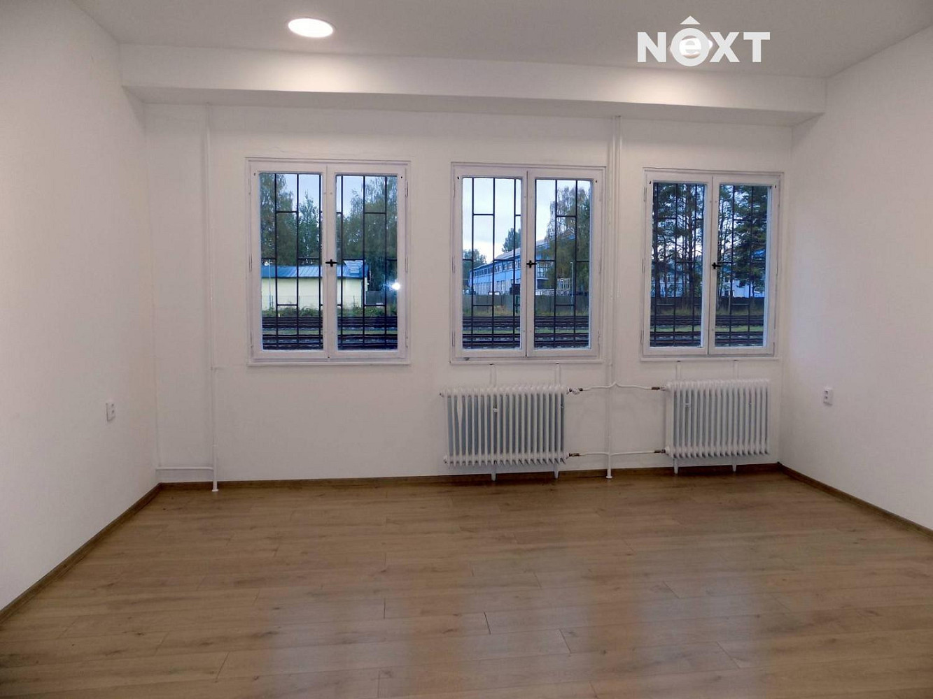 Pronájem obchodních prostor 80 m² – fotografie 2