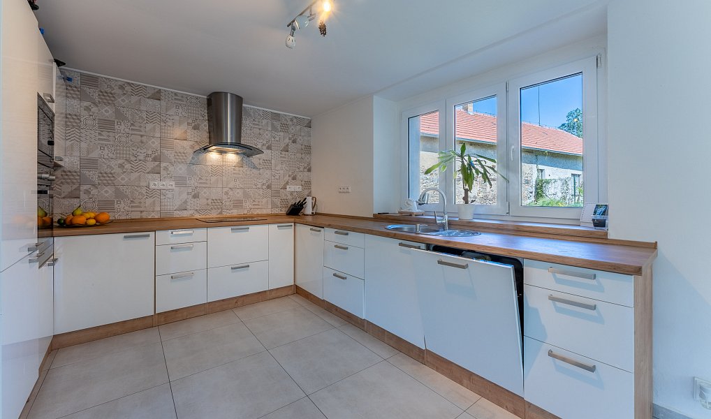 Prodej domu 162 m² s pozemkem 735 m², Horní Kruty – náhled fotky 42