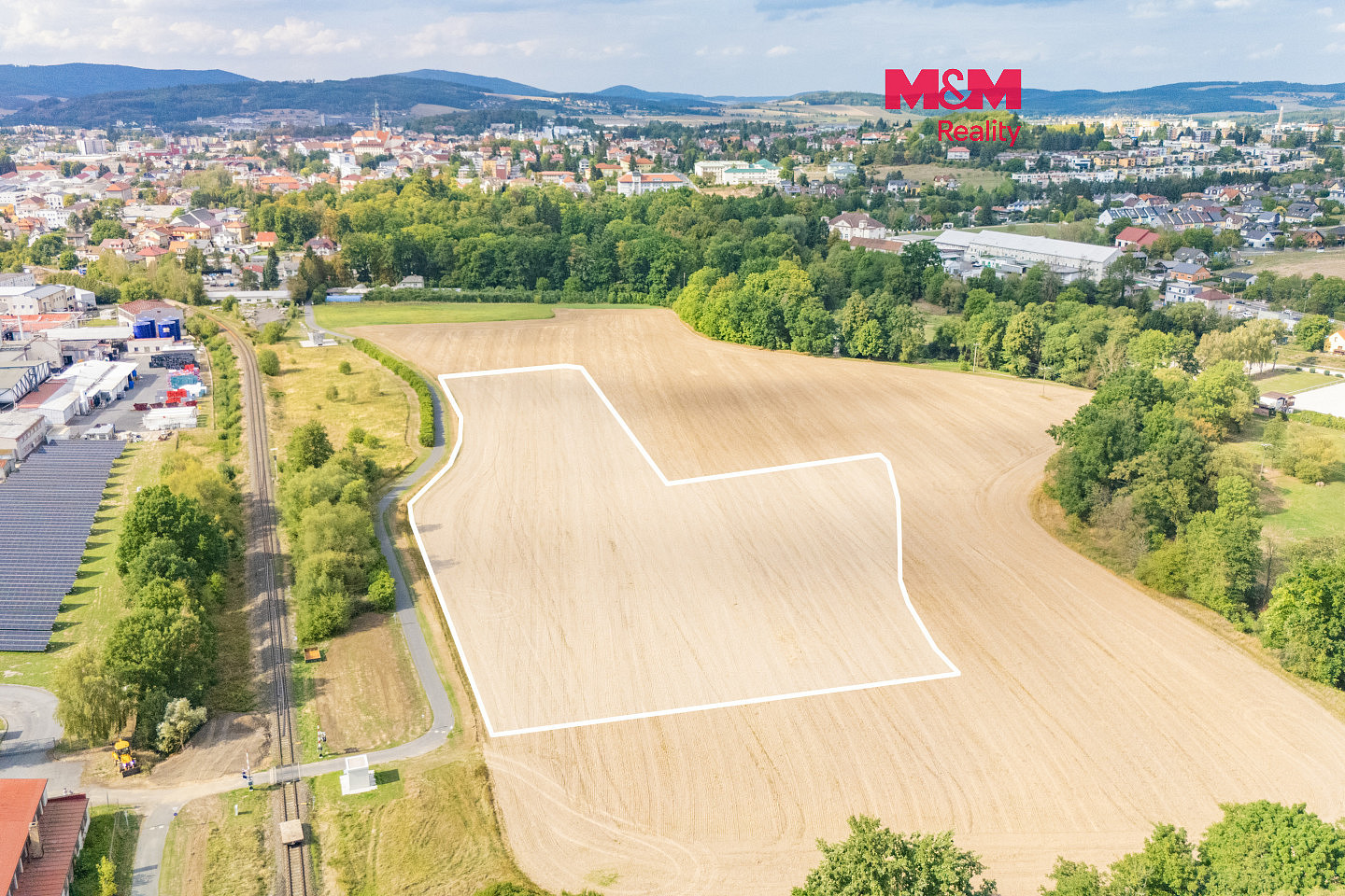Prodej pole 19 695 m²
