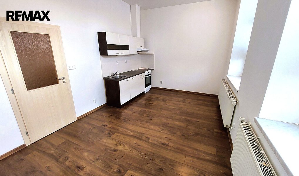 Pronájem bytu 1+kk, 31 m², Vyškov, Rousínov