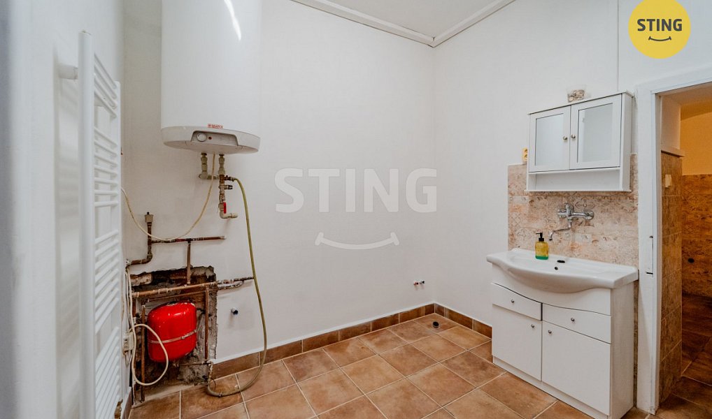 Prodej domu 180 m² s pozemkem 381 m², Lomnice – náhled fotky 18