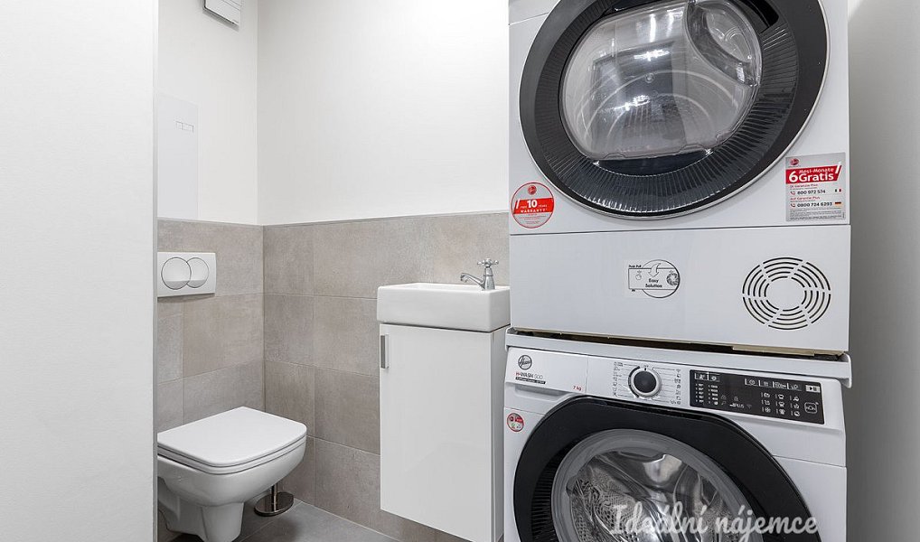 Pronájem bytu 3+kk 68 m², Praha – náhled fotky 13