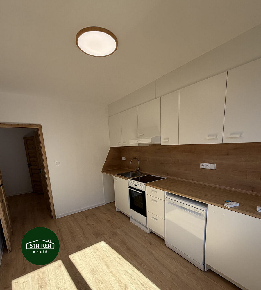 Pronájem bytu 2+1 56 m² – fotografie 2