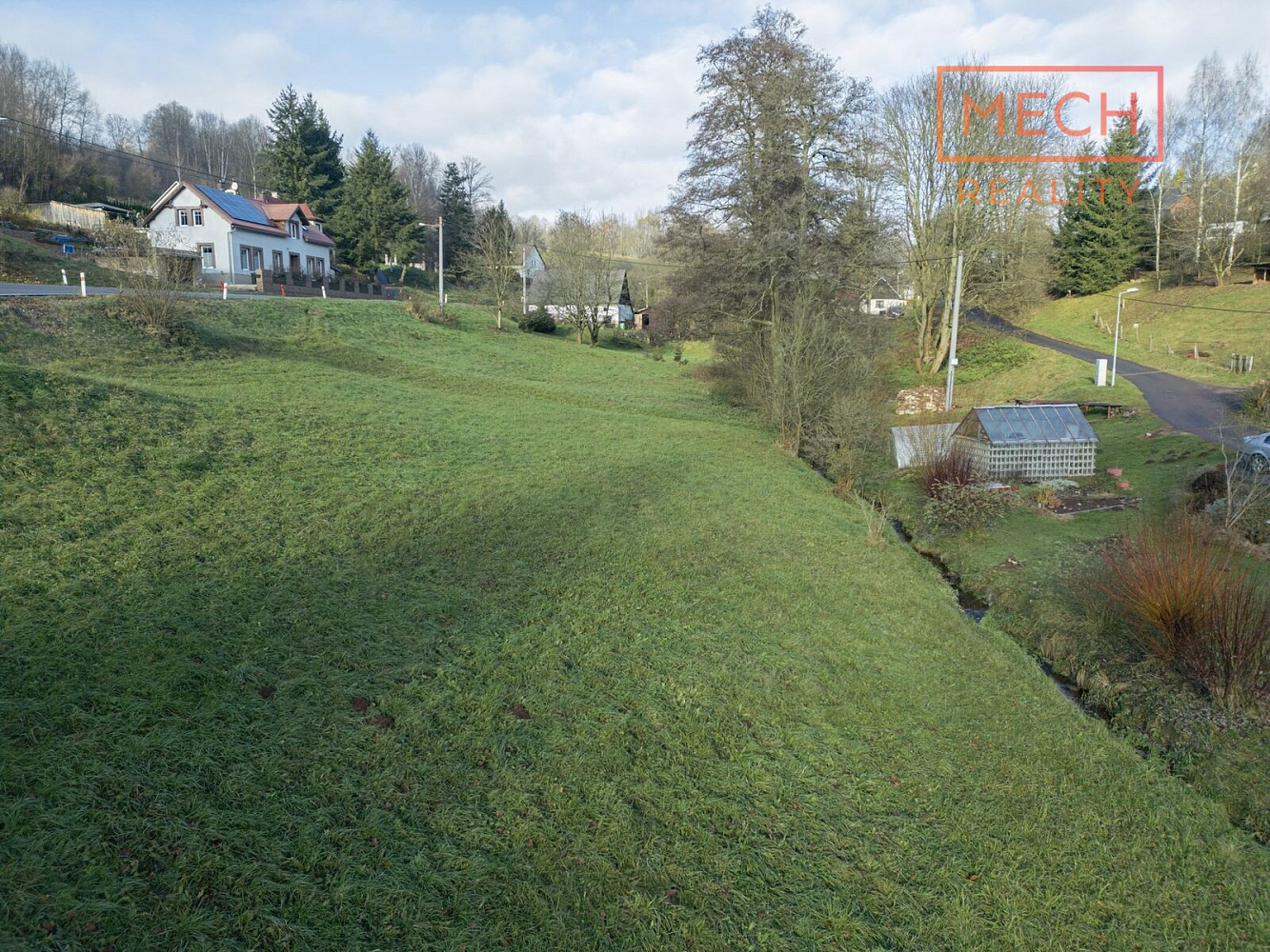 Prodej stavebního pozemku 1 500 m² – fotografie 5