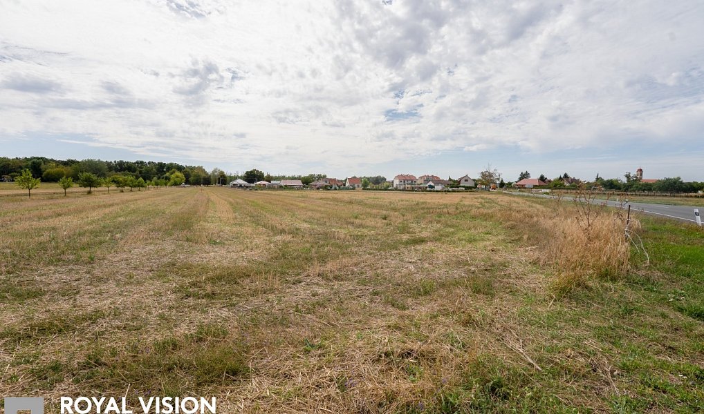 Prodej stavebního pozemku 2 035 m², Březí – náhled fotky 9