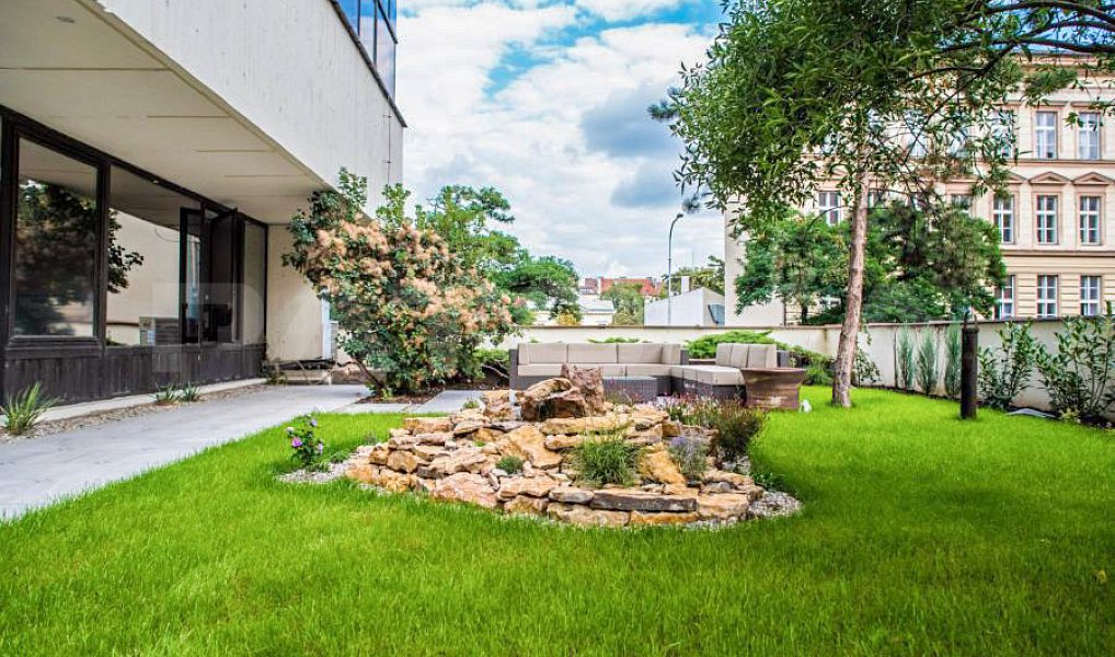 Pronájem kanceláře 401 m², Praha – náhled fotky 7