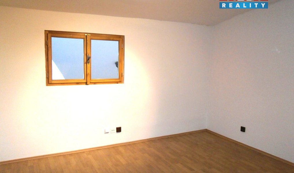 Prodej domu 218 m² s pozemkem 279 m², Lenešice – náhled fotky 14