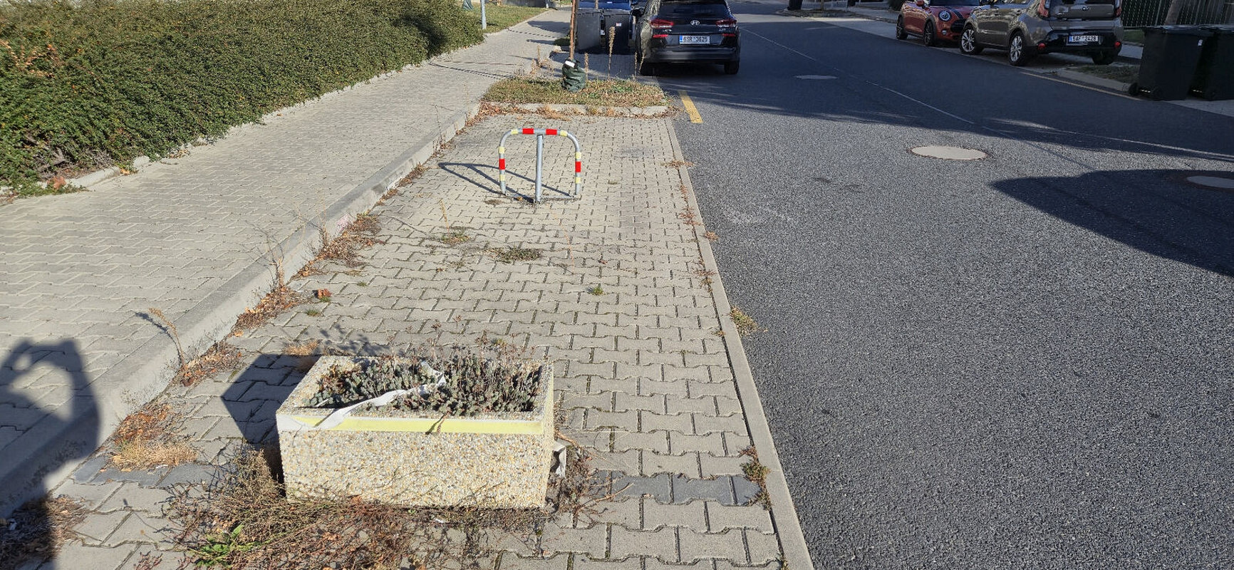 Prodej venkovního parkovacího stání se sklopnou zábranou - T. G. Masaryka/Horoměřice – fotografie 3