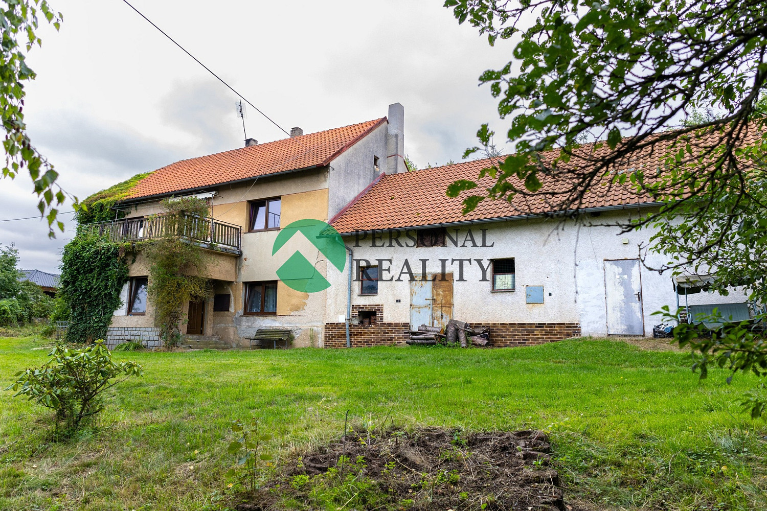 Prodej domu 307 m² s pozemkem 3 957 m²