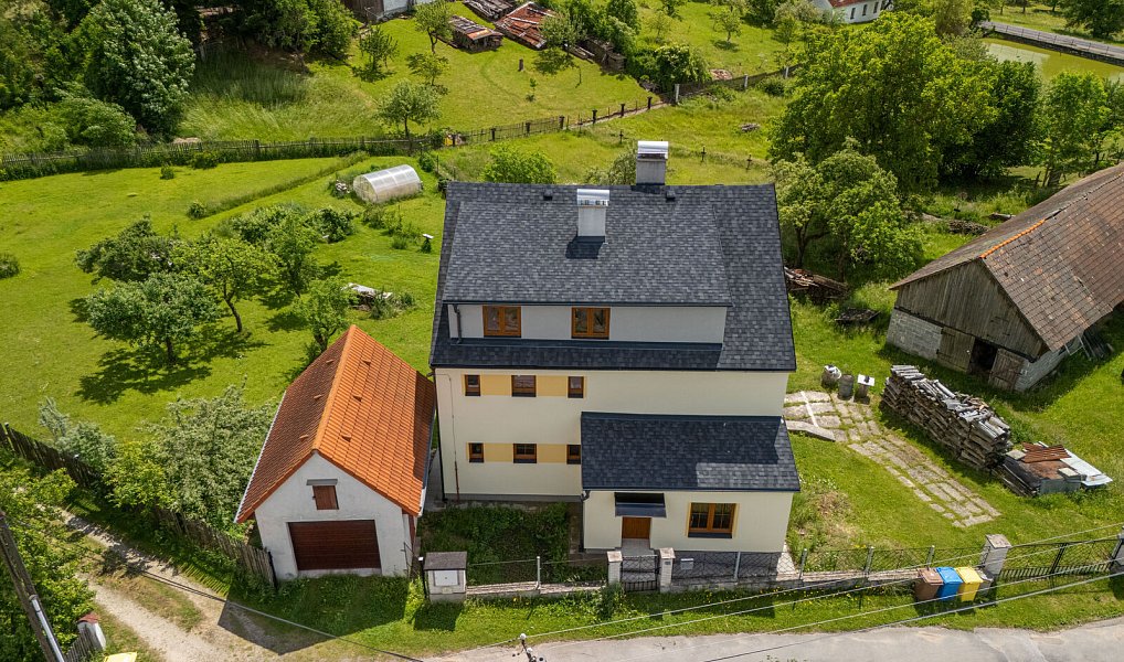 Prodej domu 281 m² s pozemkem 1 914 m², Mnich – náhled fotky 38