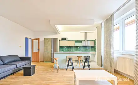 Pronájem bytu 1+kk 62 m²