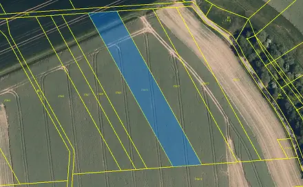Prodej pole 3 571 m², Halenkovice, okres Zlín