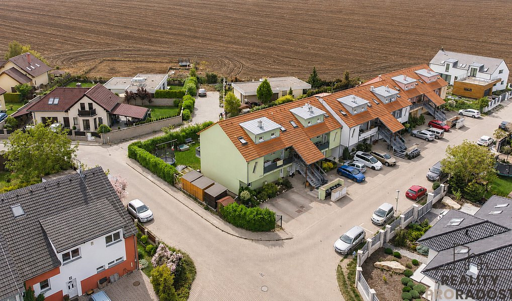 Prodej bytu 3+kk 75 m², Hovorčovice – náhled fotky 26