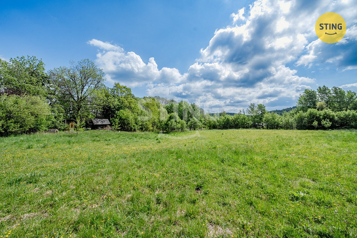 Prodej stavebního pozemku 1 896 m² – fotografie 3