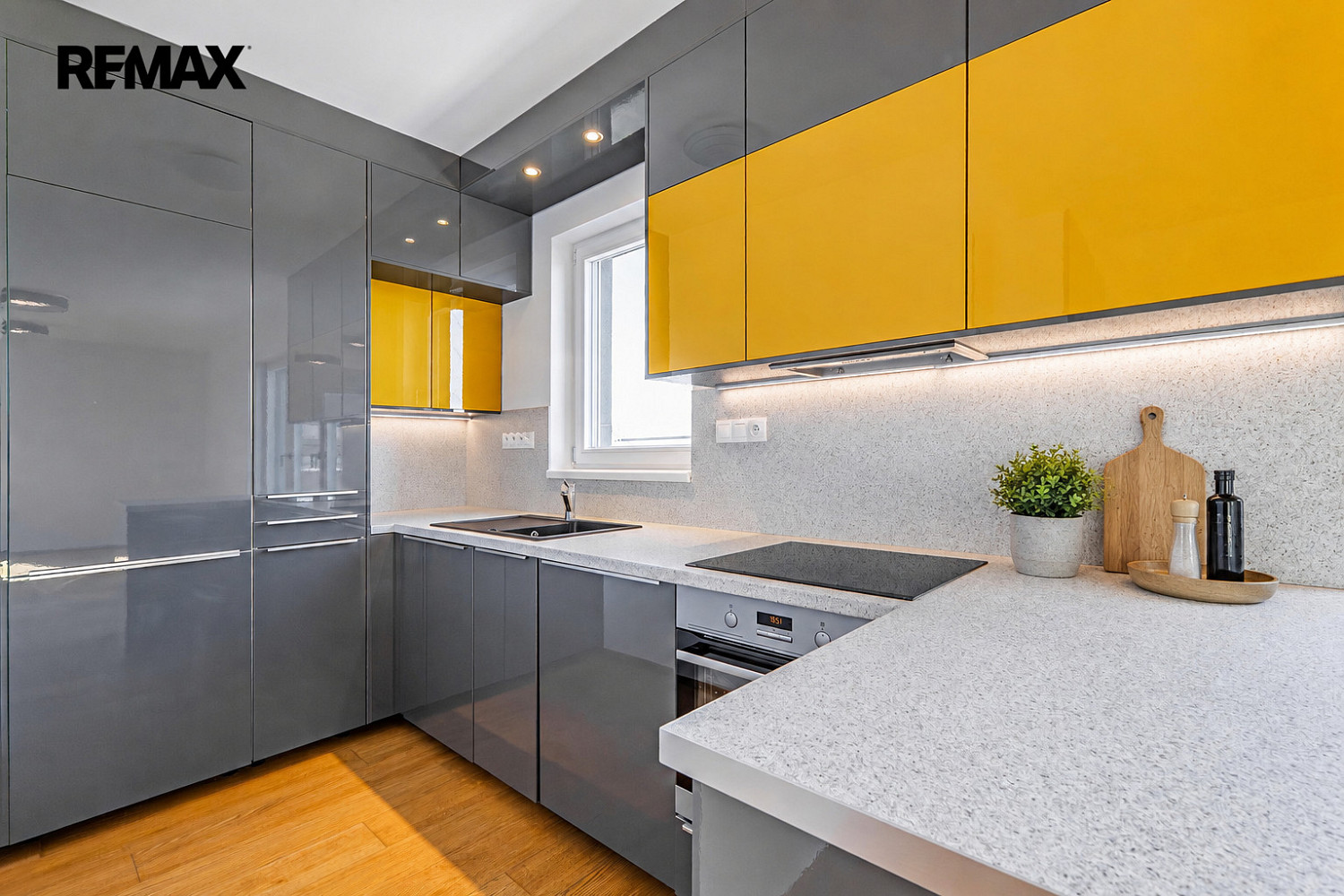 Prodej bytu 4+kk 99 m² – fotografie 2