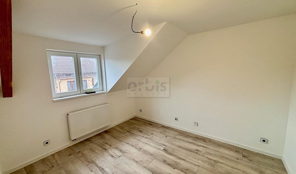 Prodej domu 240 m² s pozemkem 223 m², Lišany – náhled fotky 14