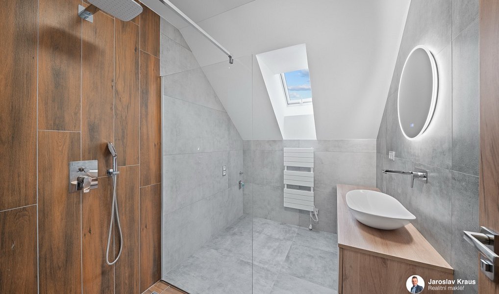 Prodej domu 134 m² s pozemkem 148 m², Nová Paka – náhled fotky 32