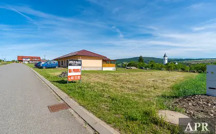Prodej stavebního pozemku 1 145 m², Suchá Loz, okres Uherské Hradiště