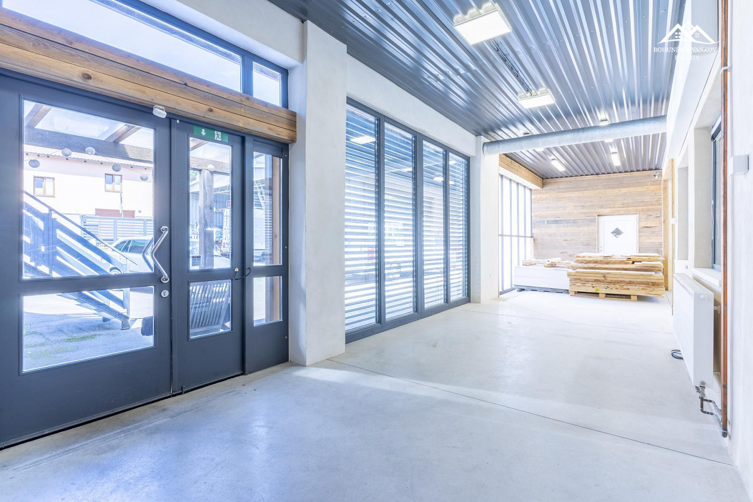 Pronájem výrobních prostor 240 m² – fotografie 3