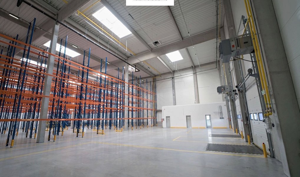 Pronájem výrobních prostor 2 662 m², Jičín – náhled fotky 4