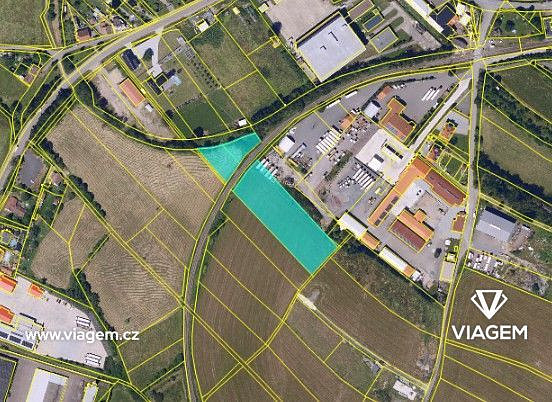 Prodej stavebního pozemku 1 916 m² – fotografie 3